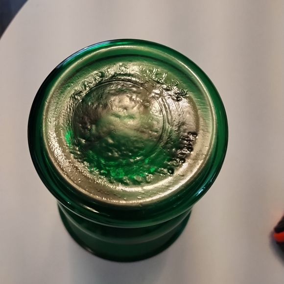 Vintage Napco Forest green Vase #1172 USA Cleveland, Ohio 8" Tall - NICE! - Picture 7 of 7